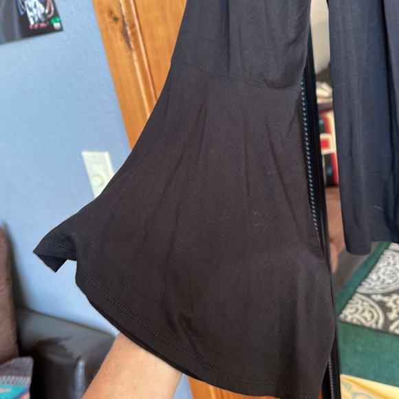 Venus black bell sleeve blouse with sheer lace collar. - Picture 3 of 4